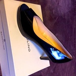 This is a BANDOLINO new fresh out of the box.